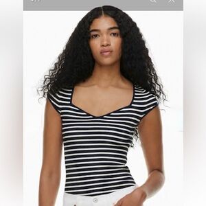 Aritzia Wilfred Tuscany top. Size XXS.  NWT